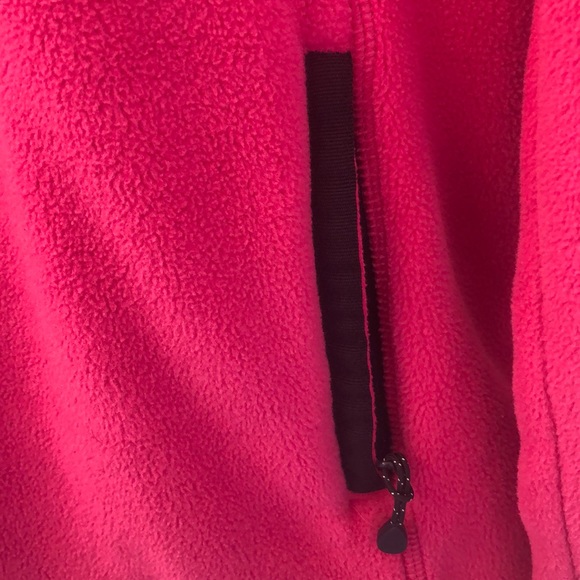 Vineyard Vines Women’s Fleece 1/4 Zip - Picture 3 of 7